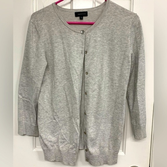 🎉Spense cardigan in a soft light gray. Size medium - Picture 1 of 10